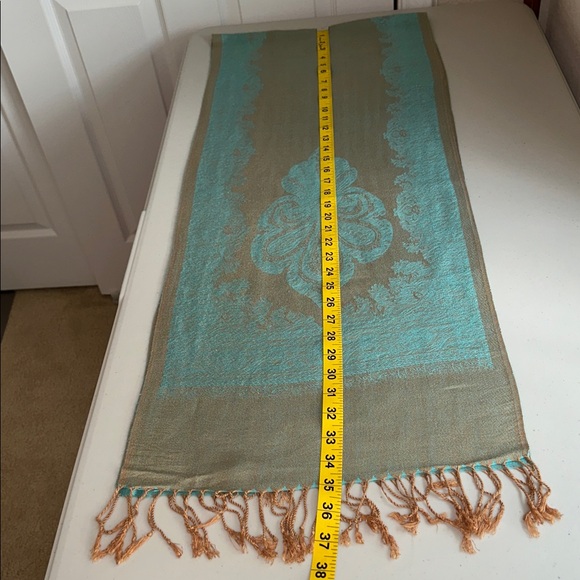 Chic Teal and Gold Blue Pacific Women's Wrap. - Picture 11 of 12